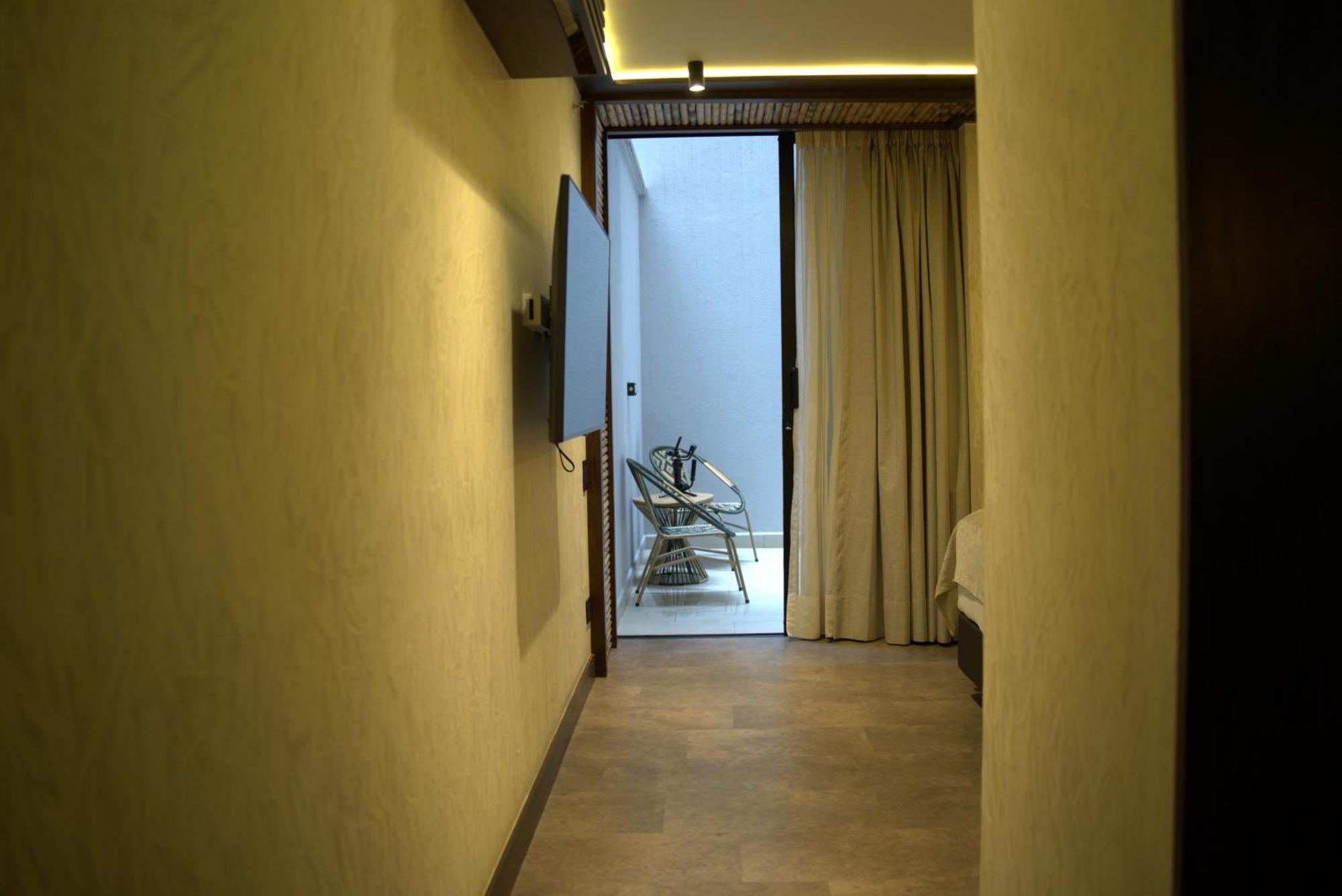Golden Valley Hotel เมเดยิน ภายนอก รูปภาพ